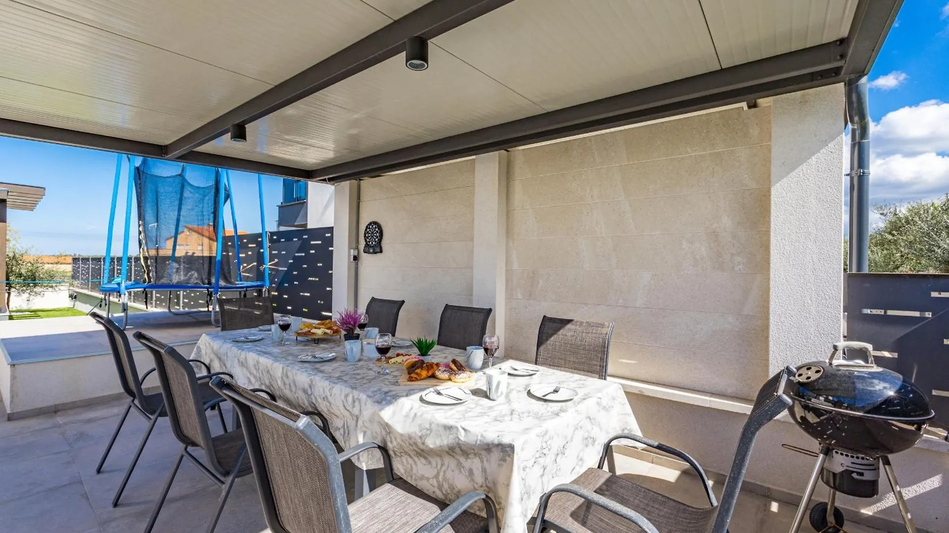 Villa Lu Near Fazana For 7 People With Private Pool, Kids Playground & Sea View Galizana